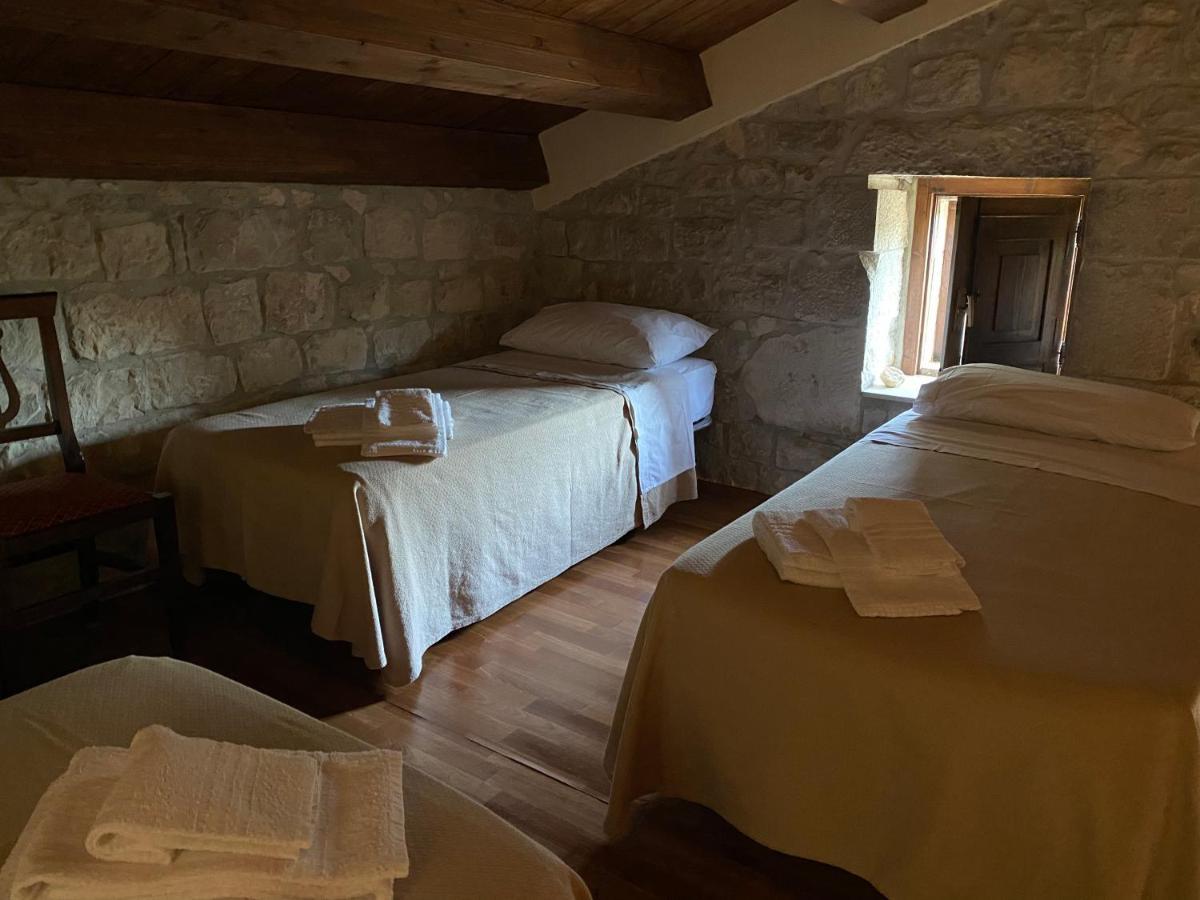 Agriturismo Il Melograno Cannizzara Exterior foto